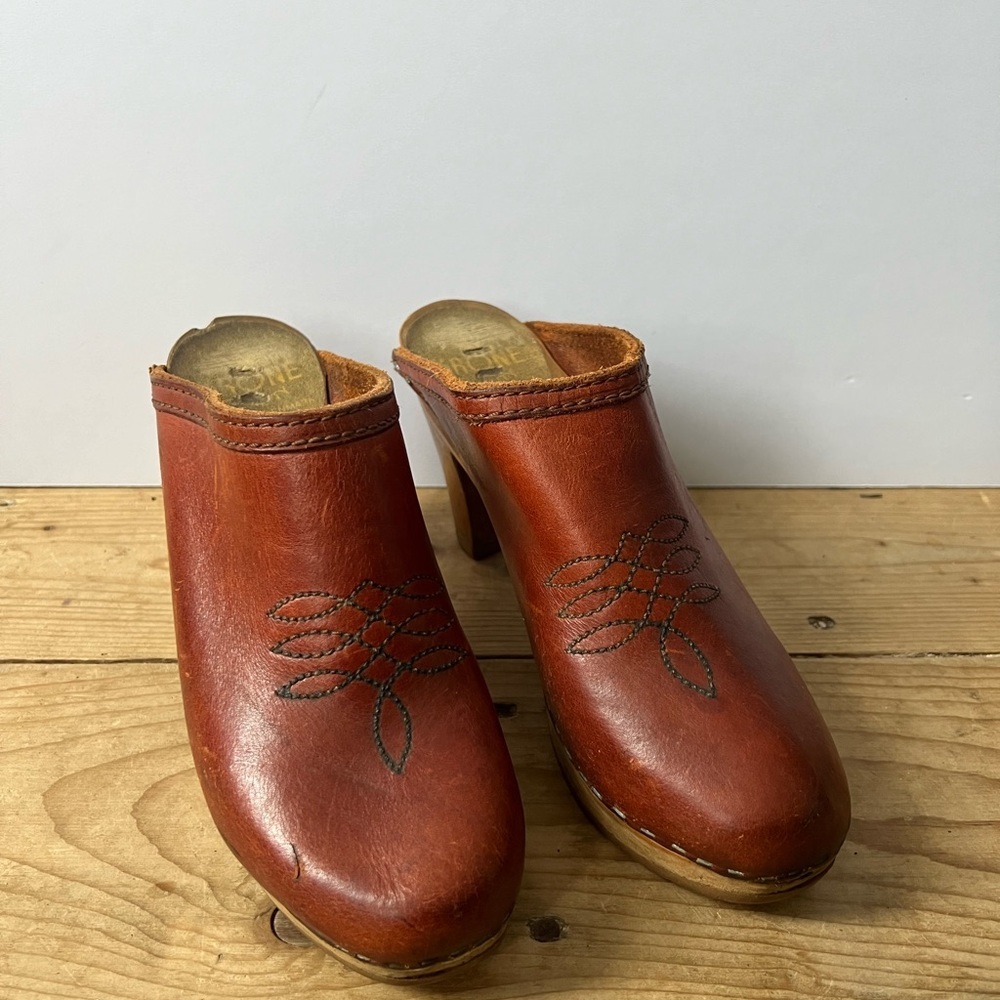 Krone vintage clogs size 7 women’s leather